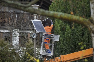 Dismantling of a solar speed display by the building yard, Eckental, Central Franconia, Bavaria,