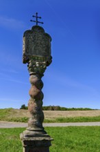 Wayside shrine on the Hochrhöner Weg, near Oberbernhardser, Hofbieber, Kuppenrhön, Rhön, Hesse,