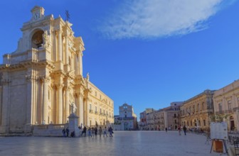 Piazza Duomo, Ortygia, Syracuse, Sicily, Italy, Europe