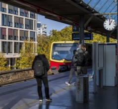 Tiergarten S-Bahn station with local and long-distance trains, Berlin, Germany, Europe