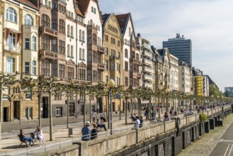 Rheinuferpromenade, City of Düsseldorf, North Rhine-Westphalia, Germany, Europe