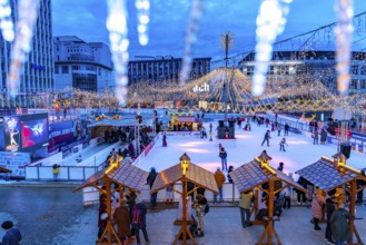 Essener Wintertraum, ice rink and catering on the Kennedyplatz in Essen, on over 2, 000 m2 and 2