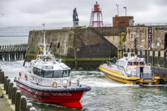 The Belgian pilot boat Schoneveld, enters the Pilot Boat harbour of Vlissingen, in the