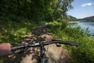 The Hennesee, Hennetalsperre in the Sauerland, cycling around the lake, Hochsauerlandkreis, near