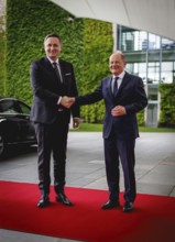 (R-L) Olaf Scholz, Federal Chancellor, receives Denis Becirovic, Chairman of the State Presidency