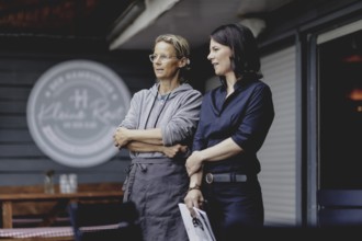 Annalena Bärbock (Bündnis 90/Die Grünen), Federal Foreign Minister, photographed during a lunch