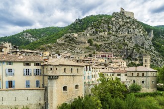 Old rustic village of Entrevaux, Département Alpes Maritimes, French Maritime Alps, France, Europe