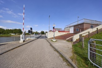 Wilhelm-Kammann lock with bascule bridge in Varel, district of Friesland, Lower Saxony, Germany,