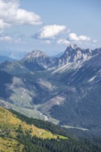 View from the Carnic main ridge to the Sesto Dolomites, Carnic Alps, Carinthia, Austria, Europe