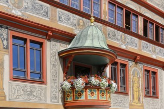 Tübingen town hall, friezes, sgraffito painting, paintings, facade painting, floral decorations,