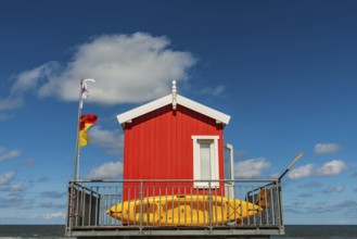 Hut for lifeguards, red, observation tower, rescue tower, beach, neutral, North Sea island,