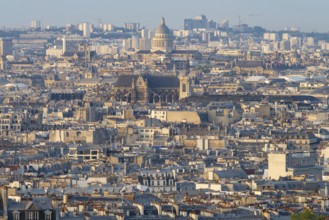 View of Paris from the Sacré-Cur de Montmartre Basilica, Montmartre, Paris, Île-de-France, France,