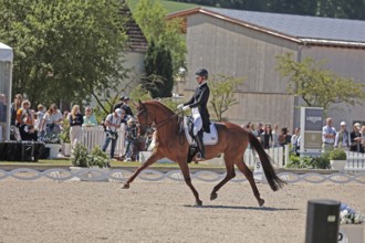 Fabienne Muller-Luetkemeier on Valencia AS, dressage rider