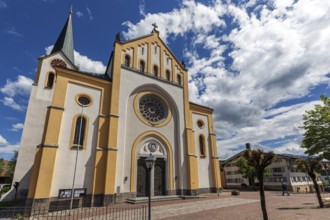 Catholic Church of St Peter and Paul, Oberstaufen, Oberallgäu, Bavaria, Germany, Europe