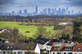 View from the village of Weilbach, a district of Flörsheim am Main in the Main-Taunus district of