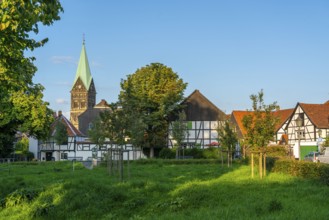 Old village of Westerholt, listed district of Herten Westerholt, over 60 old, well-renovated