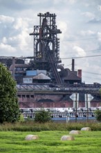 Duisburg-Hüttenheim steelworks, Hüttenwerke Krupp-Mannesmann, HKM, blast furnace A, Rhine cargo