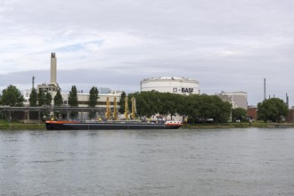 BASF, Lugwigshafen am Rhein, industrial area, ship, Mannheim, Baden-Württemberg, Germany, Europe