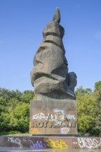 Ernst Thälmann Memorial, Thälmann Park, Prenzlauer Berg, Pankow, Berlin, Germany, Europe