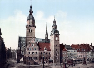 The town hall and the three monuments. From left to right: Count Otto von Bismarck, Emperor Wilhelm