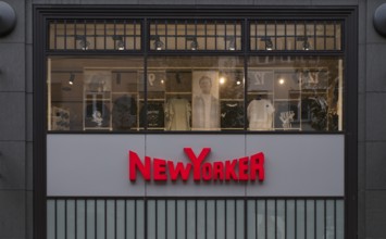 NewYorker, New Yorker, brand store, department stores' chain, logo, retail, Königsstraße,