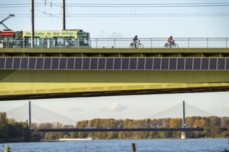 The Kennedy Bridge, the middle of Bonn's 3 Rhine bridges, connects the centre of Bonn and the Beuel