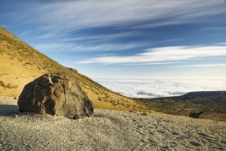 Lava balls, Teide eggs, Huevos del Teide, Montana Blanca, Picio del Teide, 3718m, Parque Nacional