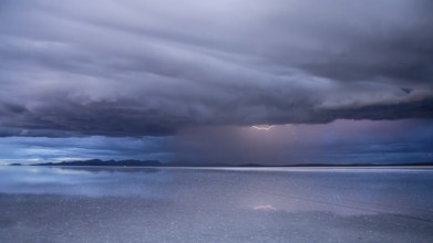 Thunderstorm, Salar de Uyuni, Uyuni, Bolivia, South America