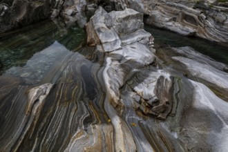 Rocks, rock structures, clear water, Verzasca River, near Lavertezzo, Verzasca Valley, Valle