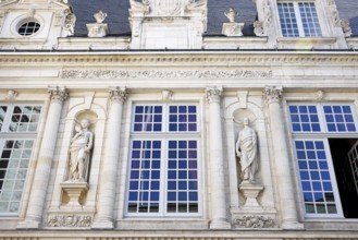 Historic Town Hall of La Rochelle, Hôtel de Ville, decorative façade with sculptures,