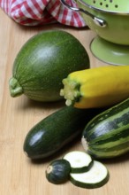 Various courgettes (Cucurbita pepo), courgette convar. giromontiina