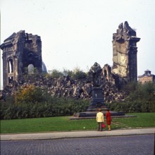 Rubble of the Dresden Frauenkirche by George Bähr, burnt out after the bombing raid of 13 February