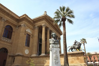 Old town of Palermo, Teatro Massimo, the opera house in the style of historicism on the Piazza