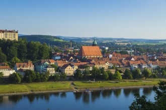 Pirna is a large district town and the administrative seat of the Sächsische Schweiz-Osterzgebirge