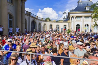 Pleasure gondolas in 1719 The 300th anniversary of the prince's wedding in 1719 was celebrated in