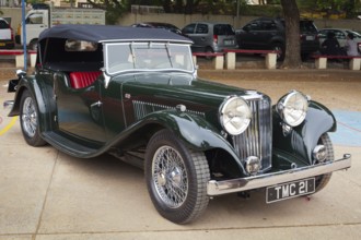 CHENNAI, INDIA, JULY 24: Jaguar SS (retro vintage car) on Heritage Car Rally 2011 of Madras