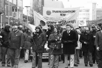 Demonstrations from 1-5 April 1975 in the centre of Hanover, which became traditional under the