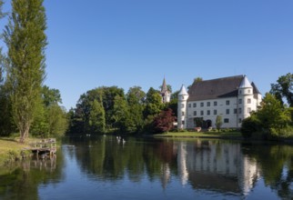 Drone shot, Renaissance castle, Hagenau Castle, Mattig estuary, Sankt Peter am Hart, Innviertel,