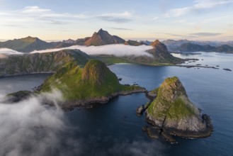 Islands in the sea, fjords and mountains, Mount Trehyrna, near Nykvåg, Langøya Island, Vesterålen