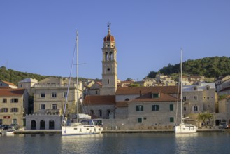 Church of St. Jerome of Stridon and sailing boats, Pucišca, Split-Dalmatia County, Croatia, Europe