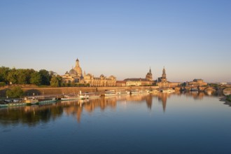 DEU Saxony Dresden Dresden Silhouette