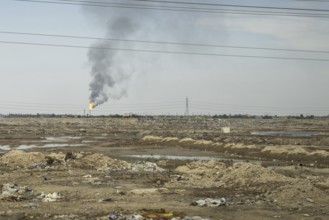 Aufnahme auf dem Weg in das Weltkulturerbe Marschland, in Basra. Am Horizont sieht man die