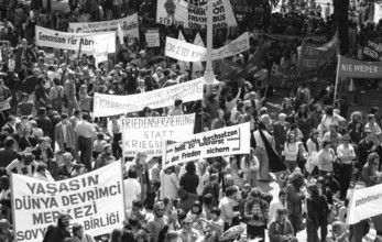 The 35th anniversary congress to end fascist rule was accompanied by a demonstration and rally in