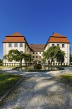 Geislingen moated castle, three-winged moated castle complex, former manor house of the Lords of