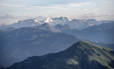 Evening atmosphere, view of Reichenspitze and Zillertal Alps, in front Hohe Salve, dramatic