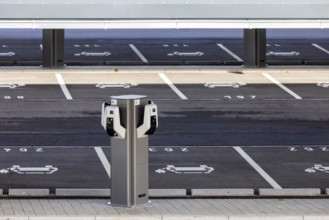 Largest charging park in the world opened at Merklingen Swabian Alb station. 259 covered stations