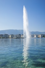 The Jet d'eau, the landmark in the Lake Geneva basin, Canton Geneva, Switzerland, Europe