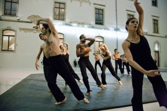 Semperoper Ballet dances at the Albertinum