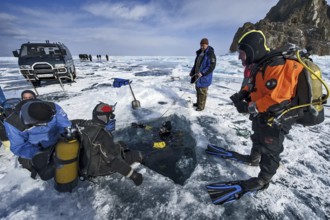 Scuba divers, scuba divers, Lake Baikal, Olkhon Island, Pribaikalsky National Park, Irkutsk