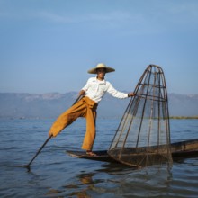 Myanmar travel attraction landmark, Traditional Burmese fisherman at Inle lake, Myanmar famous for